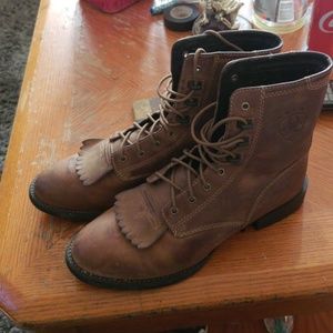 Ladies boots